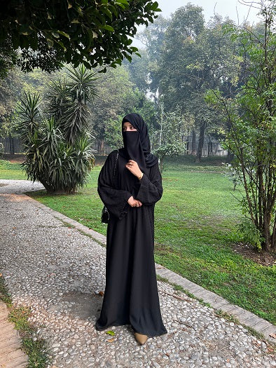 Zimal Elite Dubai Abaya – Premium Abaya Made in Dubai – Jilbab.pk